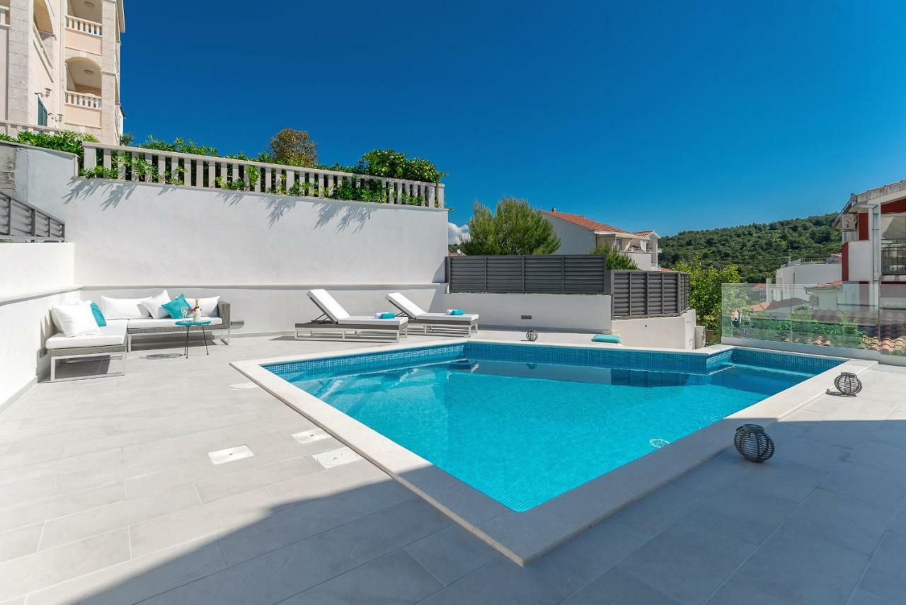 Villa Miholina - With Heated Swimming Pool تروغير المظهر الخارجي الصورة